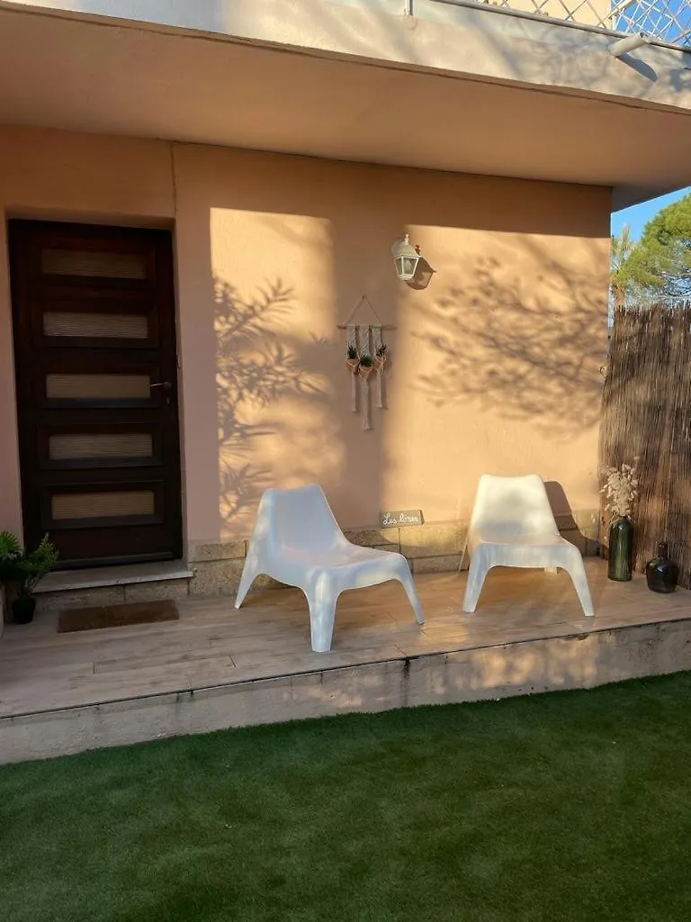 T2 Bord De Mer Avec Grand Jardin Six-Fours-les-Plages 0*,  France