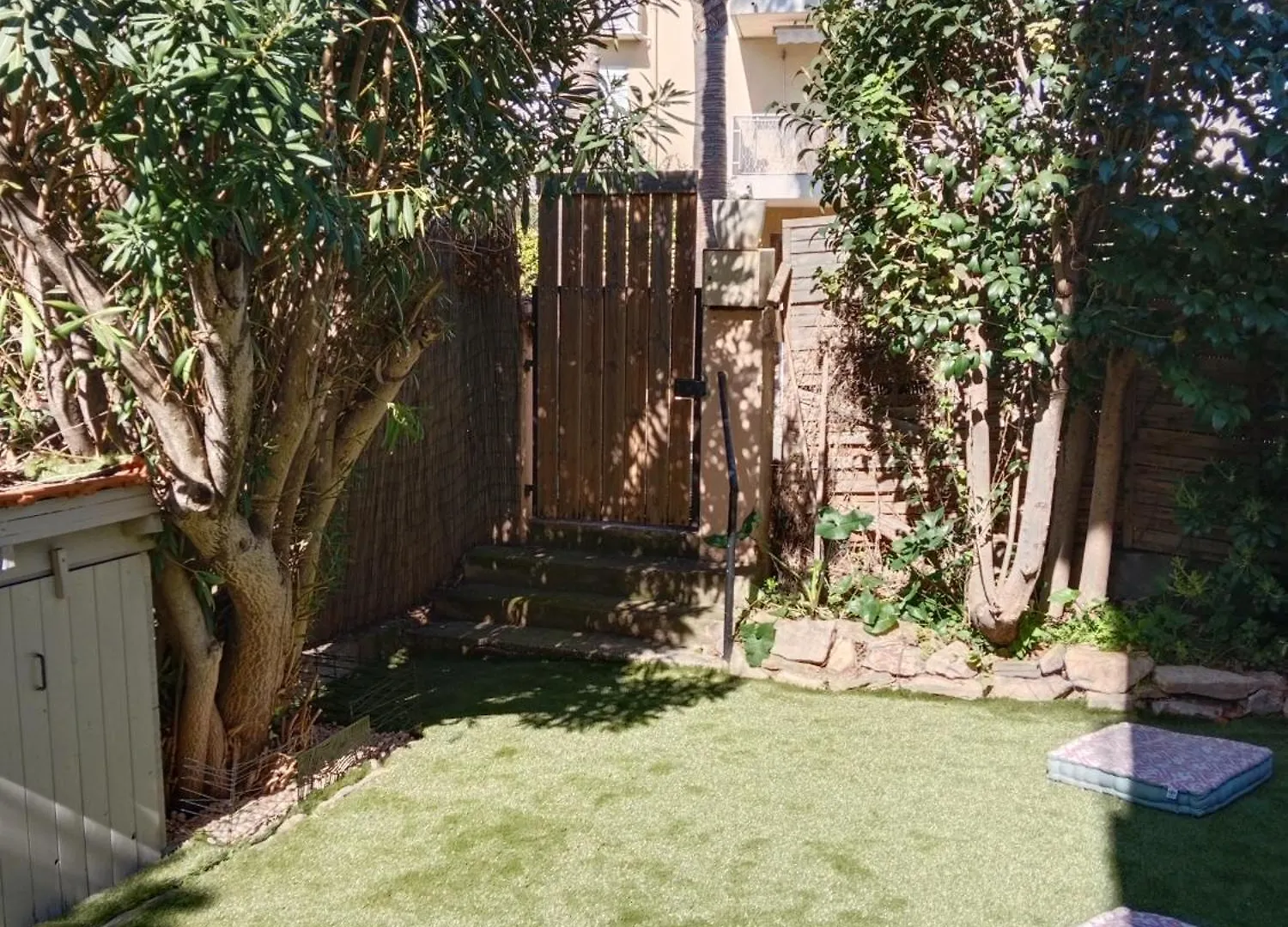 Apartment T2 Bord De Mer Avec Grand Jardin Six-Fours-les-Plages France